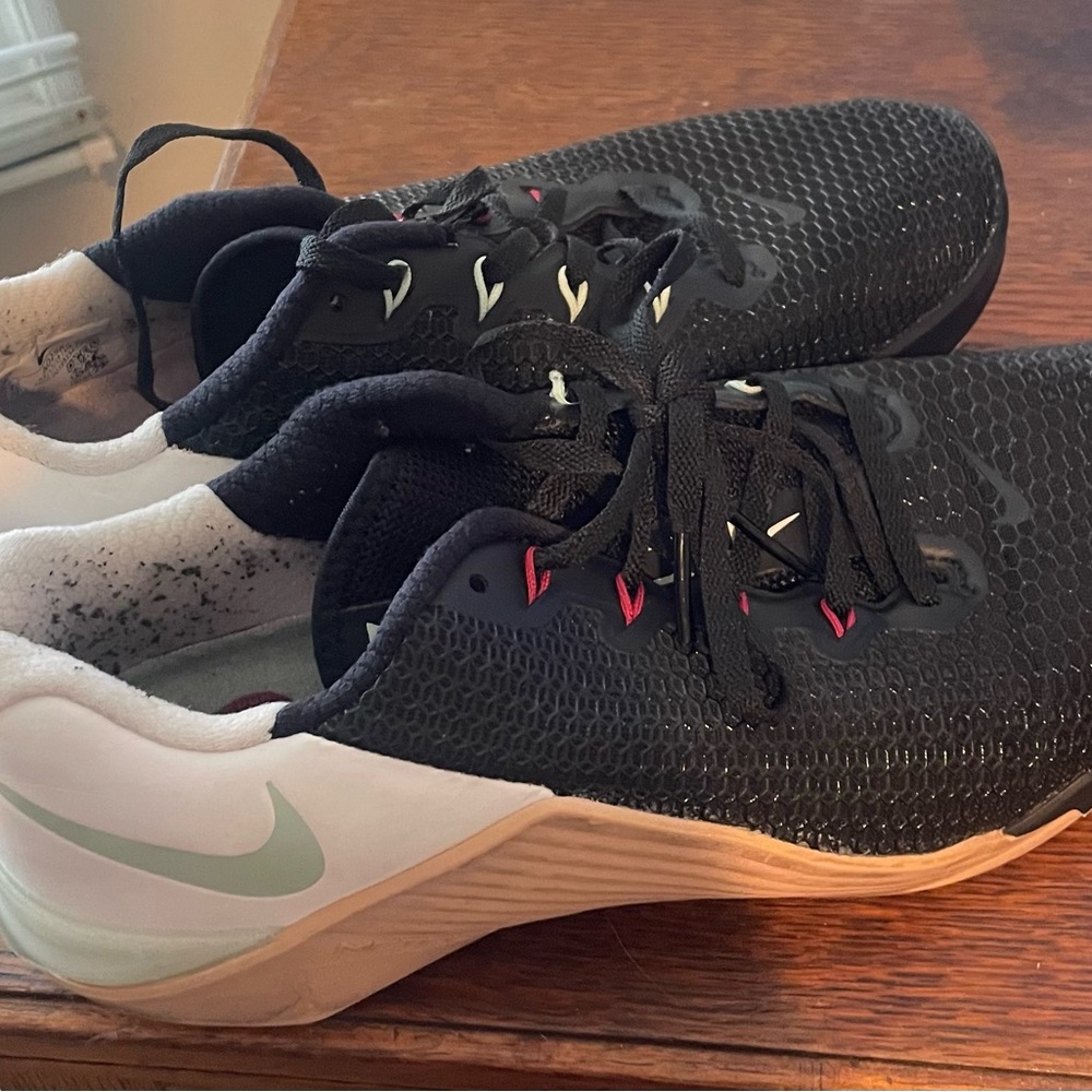 Nike Black and White Athletic Shoes